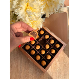 Caramel with almonds 230g