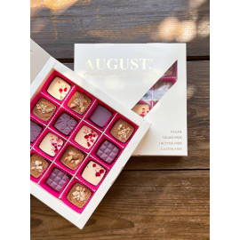 16-Piece Collection (15)