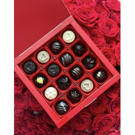 LOVEBOX Selection of natural carob candies